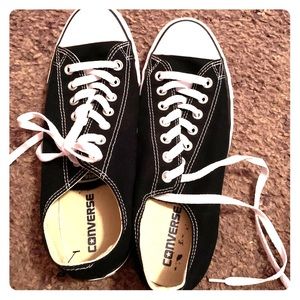 Converse size 10